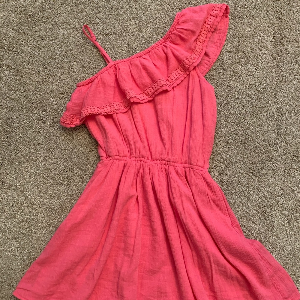 Abercrombie kids one shoulder dress. 🌺